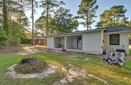 Cheraw Apartment | Private Patio Apt 6 Mi to Cheraw State Park!