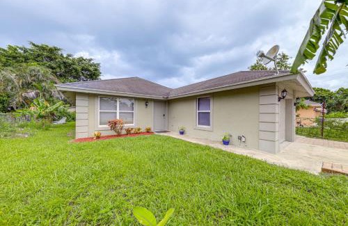 Lake Worth Corridor House | Private Patio and Yard! Lake Worth Beach Retreat