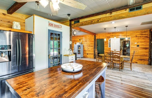Orangeburg County Cabin | Private Pond & Large Yard: Unique Cabin in Norway!