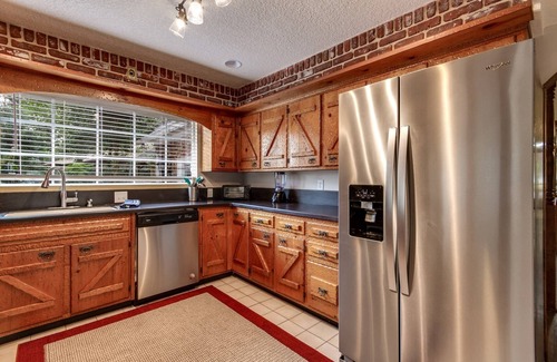 Orange Park House | Private Pool |1/2 Acre Wooded Lot |Feels Like an Authentic English Cottage |Fenced |Dogs Ok |3 Bikes
