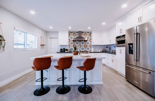 La Mesa House | Private Pool Hot Tub BBQ Chef’s Kitchen CentralSD 4 mins to SDSU