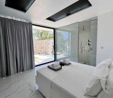 Anavyssos Villa | Private Pool House by Olivujoj - Your slice of paradise for six