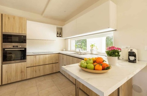 Carovigno Villa | Private pool, sleeps 6,fenced, yes pets, pine forest, pizza oven, 10 km Reserve