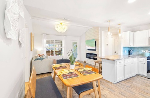 Riviera Beach House | Private pool + Walk to the Beach + Fast WiFi + 5 min to 30A-West End PCB