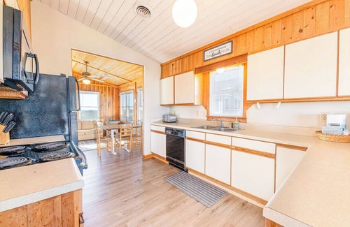 South Nags Head House | Private Pool, Walk to Beach+Pier, Ocean View+Incredible Sunset