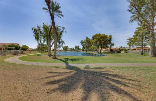 Cottonwood House | Private Putting Green and Patio Sun Lakes Home!