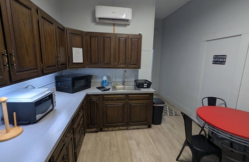 Robinson Apartment | Private Queen-Sized Studio Room