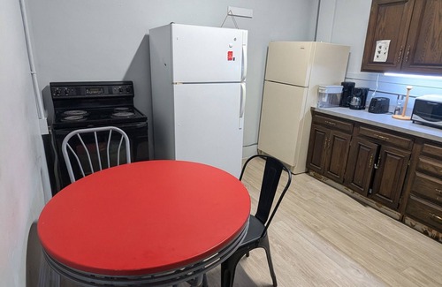 Robinson Apartment | Private Queen-Sized Studio Room