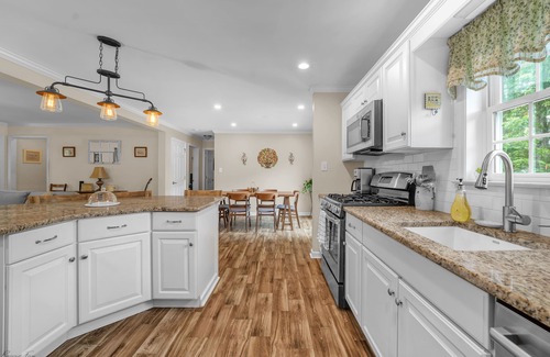 Ocean View House | Private Quiet Saltwater pool-Choice of SIC or OC beaches!nnnnnnnnnn