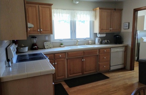 Somerset House | Private ranch home in Somerset/New Brunswick