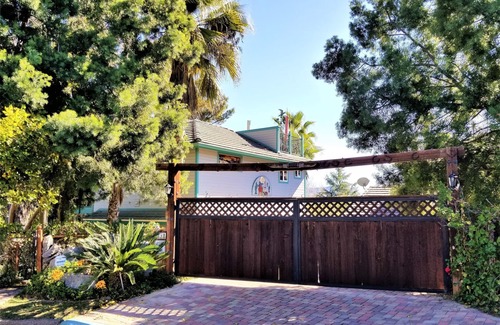 Alpine Apartment | Private Resort "La Casita" Spa and Mini Golf Course
