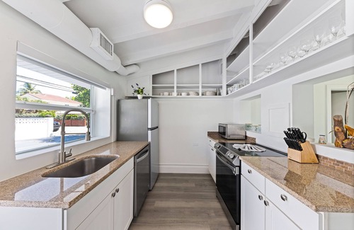 Birch Park Finger Streets House | Private, Resort Style Beachfront Home in Fort Lauderdale
