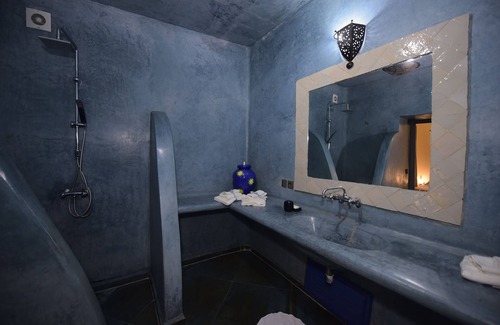 Hivernage House | Private RIAD with heated pool, Jacuzzi and hotel service. 5 suites