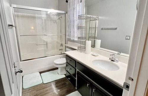Rancho Cucamonga Resort | Private room ∙ 1 guest