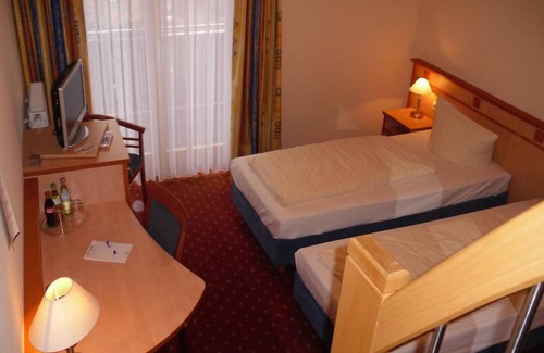 Waechtersbach Resort | Private room ∙ 1 bedroom ∙ 4 guests