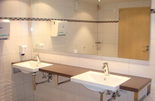 Waechtersbach Resort | Private room ∙ 1 bedroom ∙ 4 guests