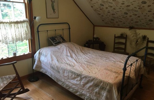 Saint George Resort | Private room ∙ 3 guests
