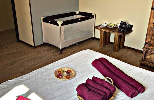 Raddon-et-Chapendu House | Private room