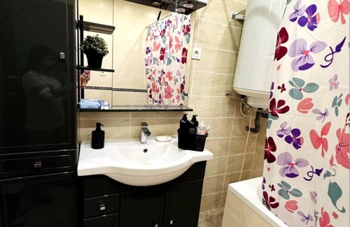 Tremblay-en-France House | Private Room & Shared Bathroom Near CDG Airport, Parc de Expo, Disneyland