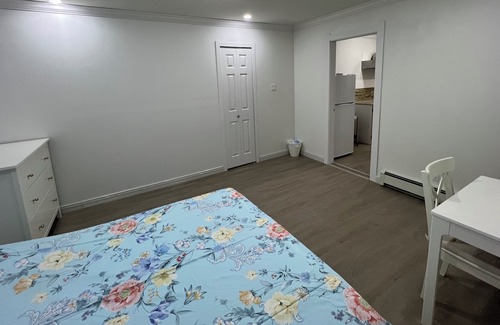 Steveston Apartment | Private room in home（1 bed + 1 bat + 1 kit）