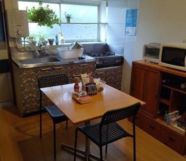 Isinomaki House | Private Room in Japanese Vintage House 民家の一室 2 Beds, Smoke Free, Free Parking Good to Travel for Tashiro Cats Island no2