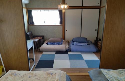 Isinomaki House | Private Room in Japanese Vintage House 民家の一室 2 Beds, Smoke Free, Free Parking Good to Travel for Tashiro Cats Island no2