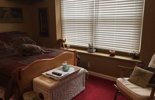 Harsens Island Resort | Private room ∙ 2 guests