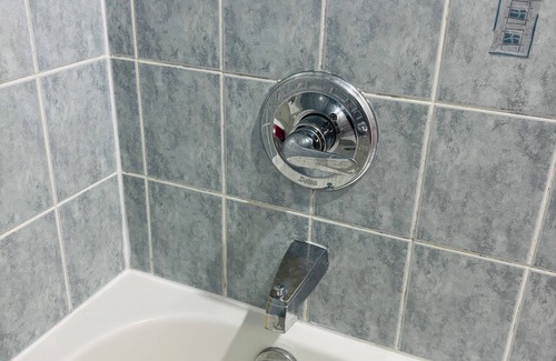 New Tecumseth House | Private room with shared bathroom (5minutos Honda)