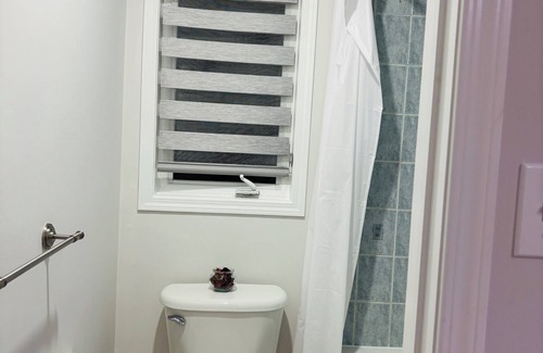 New Tecumseth House | Private room with shared bathroom (5minutos Honda)