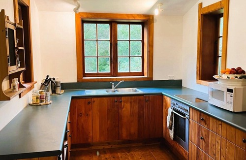 Saint Omer House | Private seaside cottage with boat only access.