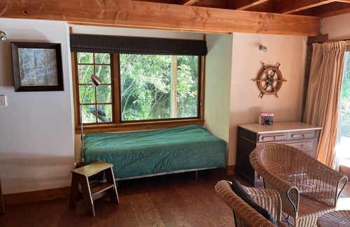 Saint Omer House | Private seaside cottage with boat only access.