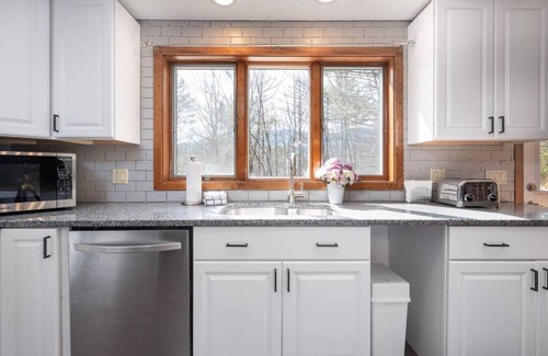 Birch Hill House | Private-Spacious-Hot Tub-King Bed-Games Room