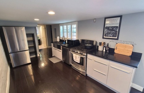 Glendale Apartment | Private Studio w/Full Bath, Glendale GEM