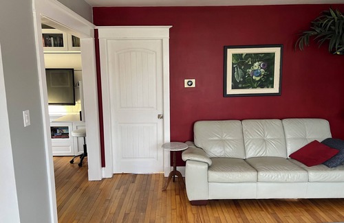 Charlottetown House | Private suite short walk to downtown