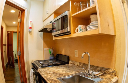 Bayshore - Klatt House | PRIVATE SUITE WITH a VIEW