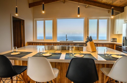 Lighthouse Estates Villa | Private Villa Above West Bay w/Amazing Sunrises & Private Pool @ Villa Topaz