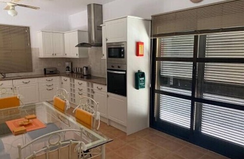 Triquivijate Villa | - Private villa, Heated Pool, Air Con & Wifi - Set In Tranquil Village