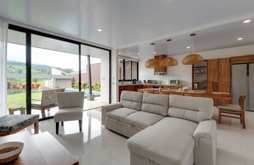 Arenal Hot Springs Villa | Private Villa, spectacular views, private pool, jacuzzi, sun deck, A/C, WiFi