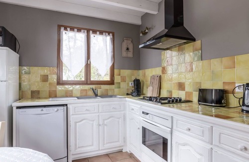 Loupiac House | Private Villa with private pool, A/C, WIFI, TV, terrace, pets allowed, panoramic view, parking