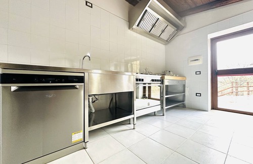 Cicerale Villa | Private Villa with Hot Tube & Pool