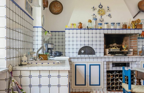 Zenevredo Villa | Private Villa with private pool, WIFI, A/C, TV, patio, pets allowed, panoramic view, parking