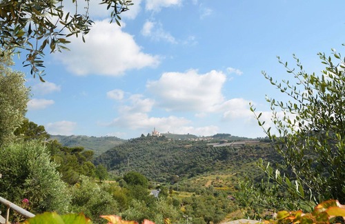 Cipressa House | Private Villa with private pool, A/C, WIFI, TV, terrace, pets allowed, panoramic view, parking