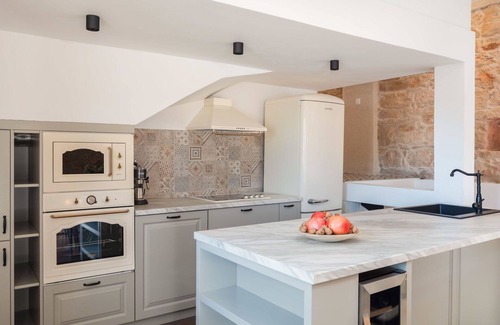 Sibenik House | Private Villa with private pool, A/C, WIFI, TV, terrace, pets allowed, panoramic view, parking