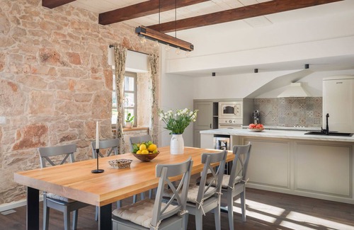Sibenik House | Private Villa with private pool, A/C, WIFI, TV, terrace, pets allowed, panoramic view, parking