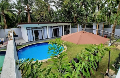 Orani Villa | Private Villa with Private Pool for 25 Persons