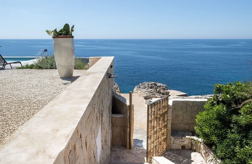 Plemmirio Villa | Private Villa with WIFI, private pool, A/C, TV, patio, panoramic view, parking, close to Syracuse