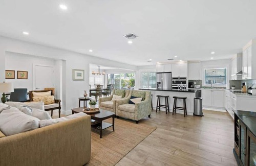 Garden Isles Villa | Private Waterfront Villa with Private Pool