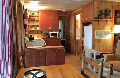 Freedom Cottage | Private Waterfront Cottage With Dock On Berry Bay