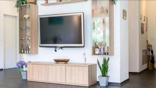 Jona House | Privatzimmer 300m zur S-Bahn Jona