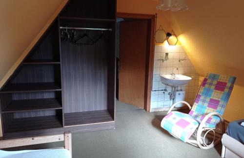 Reckershausen House | Privatzimmer im Landhaus mit großem Garten und Parkplatz